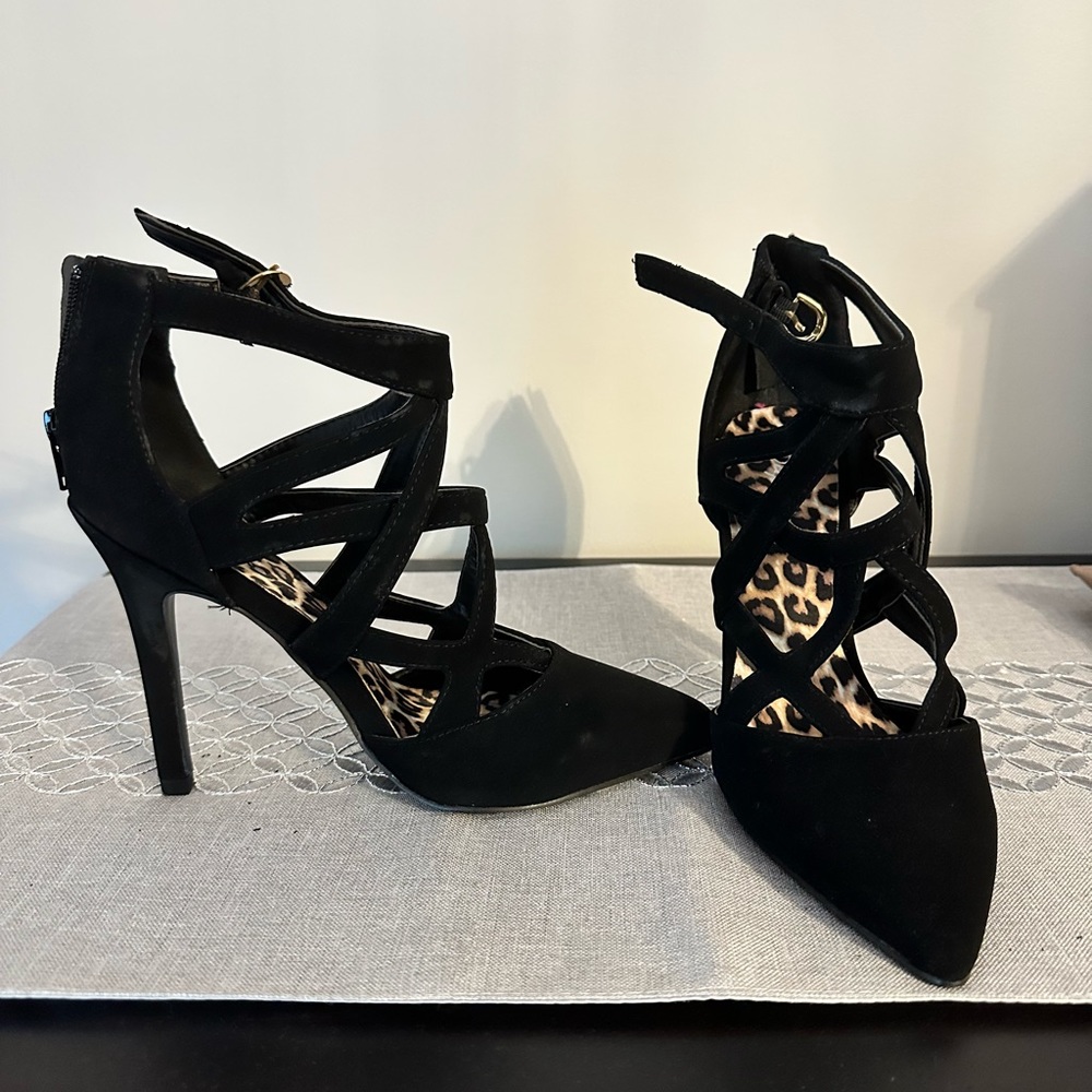 Qupid Heels.